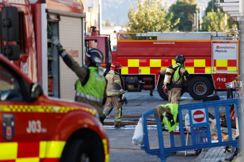 Sedikitnya 13 orang tewas dalam insiden kebakaran di sebuah kelab malam di Kota Murcia, Spanyol. Insiden kebakaran ini diklaim menjadi yang paling mematikan di Spanyol dalam beberapa dekade terakhir. (Tangkapan Layar Video Reuters/LA OPINION DE MURCIA)