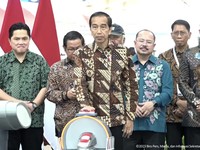 Jokowi Perkenalkan Kereta Cepat Whoosh, Begini Cara Bacanya!