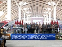 Presiden Jokowi Resmikan Operasional Kereta Cepat Whoosh!