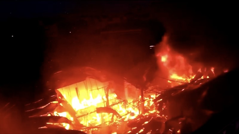 Sedikitnya 13 orang tewas dalam insiden kebakaran di sebuah kelab malam di Kota Murcia, Spanyol. Insiden kebakaran ini diklaim menjadi yang paling mematikan di Spanyol dalam beberapa dekade terakhir. (Tangkapan Layar Video Reuters/LA OPINION DE MURCIA)