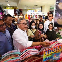 Pedagang Tanah Abang Minta Ecommerce Ditutup, Ini Kata Zulhas
