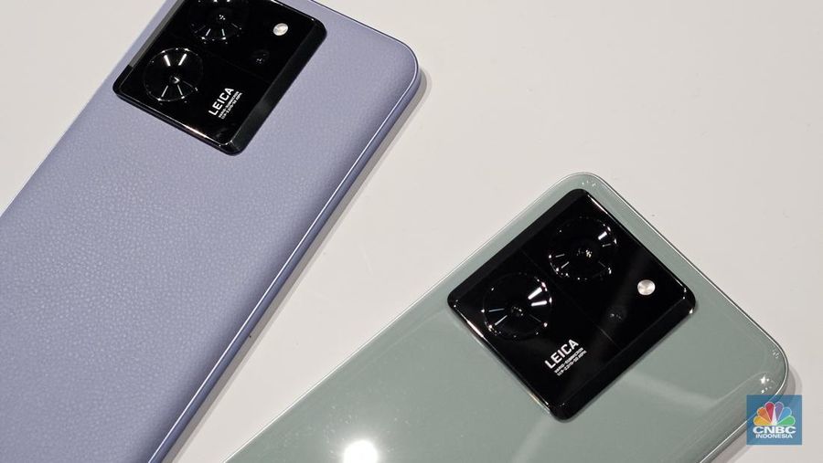 Xiaomi 13T hari ini, Selasa (3/10/2023), akhirnya resmi dirilis di Indonesia setelah diperkenalkan di Berlin, Jerman, pekan lalu. Beda dengan yang ada di global, hanya varian reguler saja yang dijual, sedangkan varian Pro tidak masuk ke Indonesia. (CNBC Indonesia/Intan Rakhmayanti Dewi)
