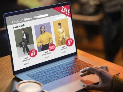 Purbaya Larang Impor Baju Bekas, Ecommerce Take Down Produk Thrifting