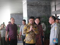 SYL Terancam Jadi Tersangka Lagi Gegara Jajan Istri-Skincare Keluarga