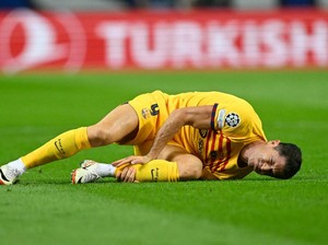 Pemain Barcelona Bertumbangan, Cuma 6 yang Bebas Cedera