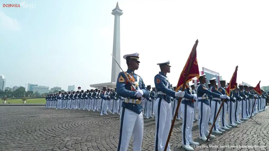 Upacara peringatan hari ulang tahun (HUT) ke-78 Tentara Nasional Indonesia (TNI) hari ini di Monumen Nasional (Monas), Jakarta, Kamis (5/10). (Tangkapan Layar Youtube Sekretariat Presiden)