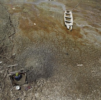 Kapal Oleng, Potret Hutan Hujan Amazon Kering