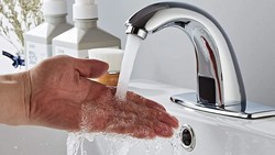 Air di Sampit Terasa Asin, Warga Diminta Stop Minum-Masak Pakai Air PDAM