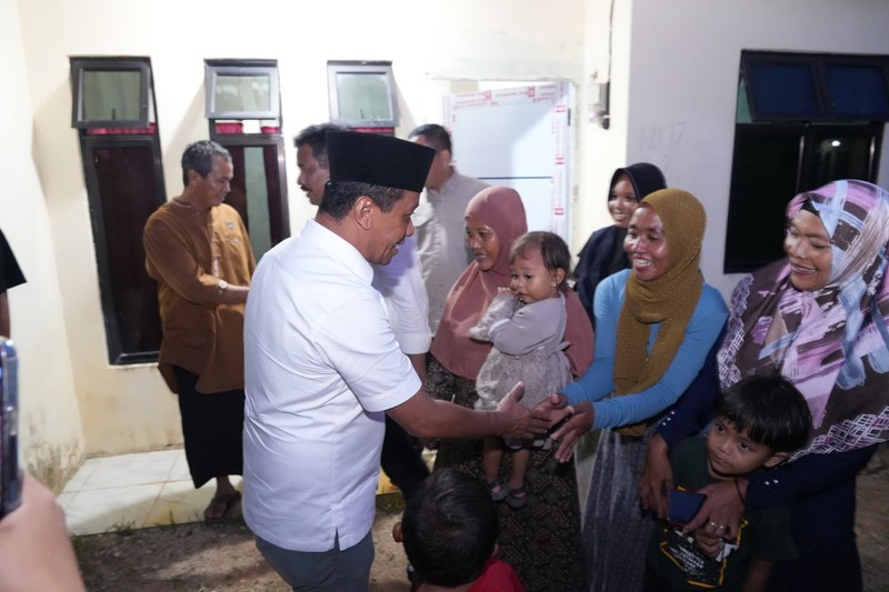 Menteri Investasi Tinjau Hunian Sementara, Warga Mengaku Puas dengan Fasilitas Pemerintah. Menteri Investasi Tinjau Hunian Sementara, Warga Mengaku Puas dengan Fasilitas Pemerintah. (Dok.BKPM)