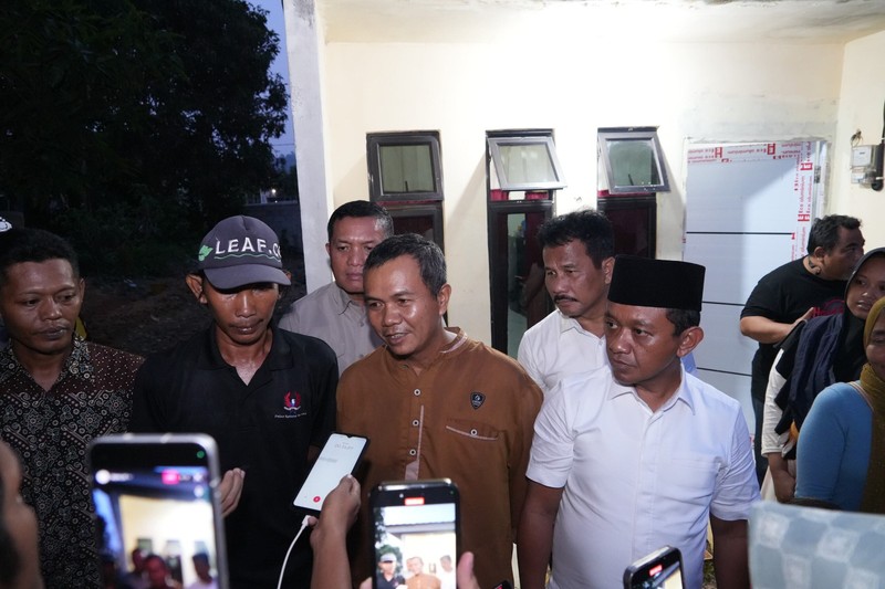 Menteri Investasi Tinjau Hunian Sementara, Warga Mengaku Puas dengan Fasilitas Pemerintah. Menteri Investasi Tinjau Hunian Sementara, Warga Mengaku Puas dengan Fasilitas Pemerintah. (Dok.BKPM)