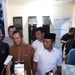 Ditinjau Bahlil, Ini Hunian Sementara Warga Rempang