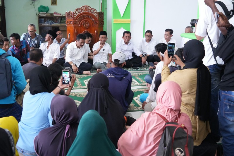Menteri Investasi Tinjau Hunian Sementara, Warga Mengaku Puas dengan Fasilitas Pemerintah. Menteri Investasi Tinjau Hunian Sementara, Warga Mengaku Puas dengan Fasilitas Pemerintah. (Dok.BKPM)