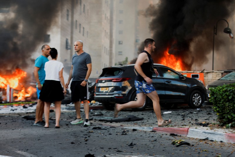 Roket ditembakkan militan Palestina ke Israel, di Gaza 7 Oktober 2023. Roket ditembakkan militan Palestina ke Israel, di Gaza 7 Oktober 2023. (REUTERS/Ibraheem Abu Mustafa)