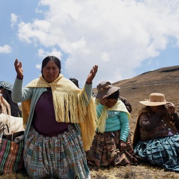 Ritual Minta Hujan Suku Bolivia di Tengah Kekeringan Panjang