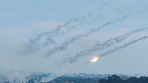 Hujan' Roket dari Gaza Diluncurkan ke Wilayah Israel