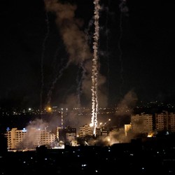 Pejabatnya Tewas kena Serangan Bom Israel, Prancis Ngamuk!