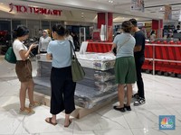 Gokil! Harga Kasur Baru Murah Banget di Transmart Lho