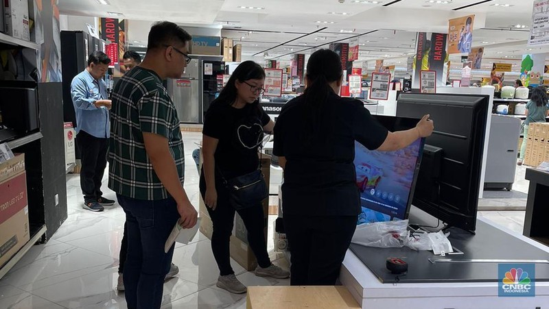 Transmart Full Day Sale di Transmart Transpark Bintaro. (CNBC Indonesia/Tety Purwanti)
