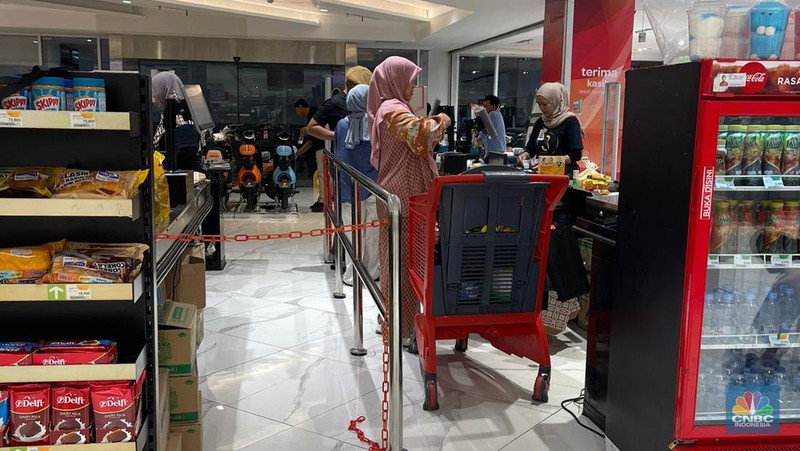 Transmart Full Day Sale di Transmart Transpark Bintaro. (CNBC Indonesia/Tety Purwanti)