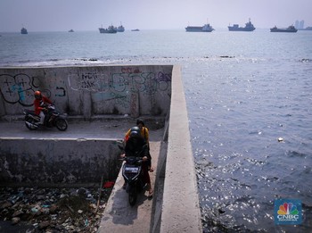 Tanggul Laut 'Giant Sea Wall", Muara Baru, Jakarta Utara. (CNBC Indonesia/Faisal Rahman)