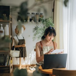 Gini Cara Tarik Uang Investasi yang Aman di Masa Tua