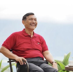 Dari Singapura, Luhut Titip Pesan Ini ke Para Capres RI