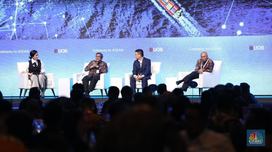 Dirjen EBTKE Yudo Dwinanda di acara Konferensi UOB Gateway to ASEAN di Hotel Raffles, Jakarta, Rabu, 11/10. (CNBC Indonesia/Tri Susilo)