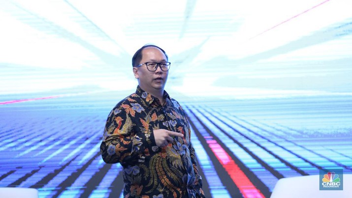 Enrico Tanuwidjaja Senior Ecomomic UOB dalam acara Gateway to ASEAN Confrence di Hotel Raffles Jakarta, Rabu (11/10/2023). (CNBC Indonesia/Tri Susilo)