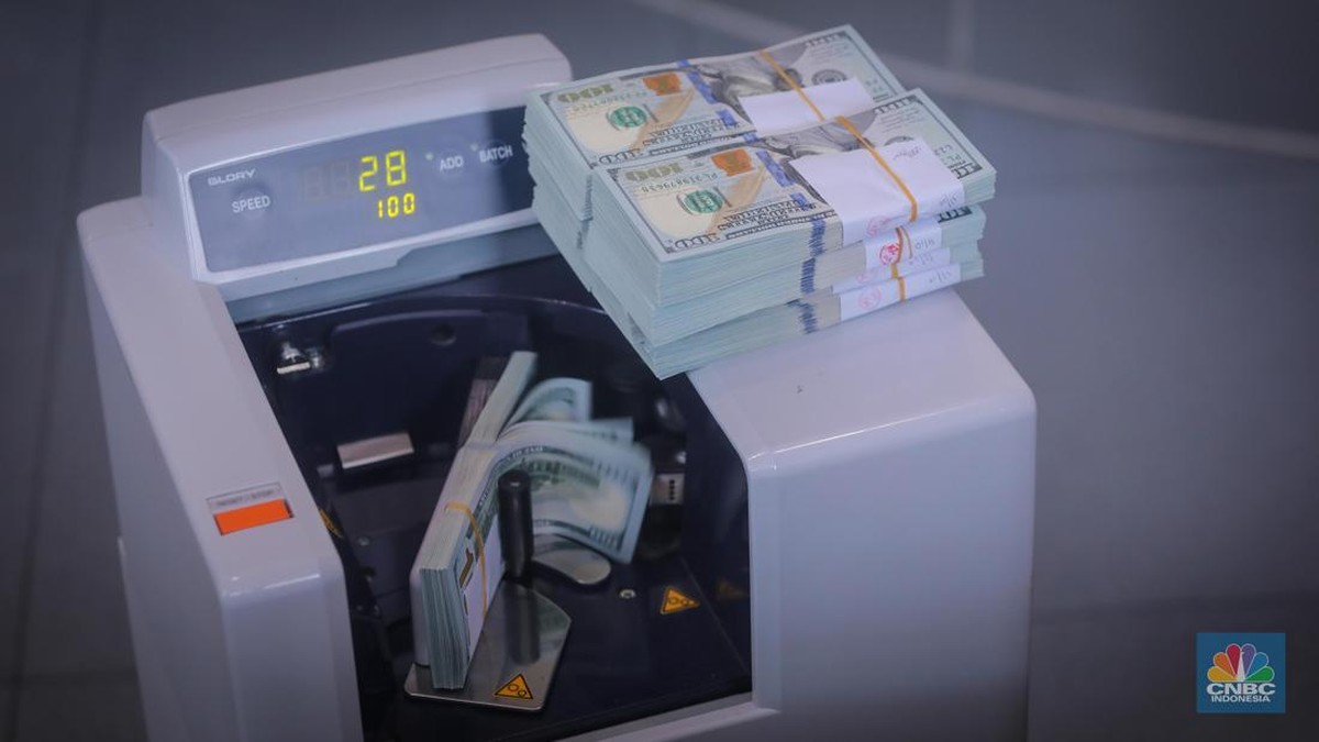 Dolar Meroket ke Rp8.170 di Google, Netizen Ketar-ketir