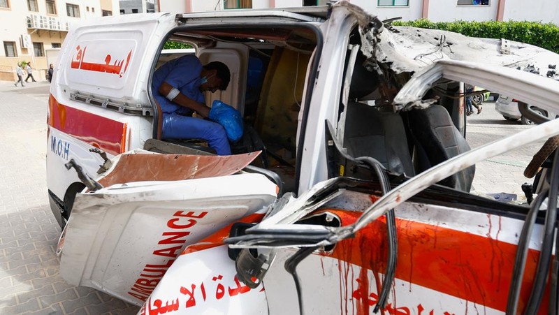 Israel Kembali Serang Ambulans, 4 Staf Medis Tewas