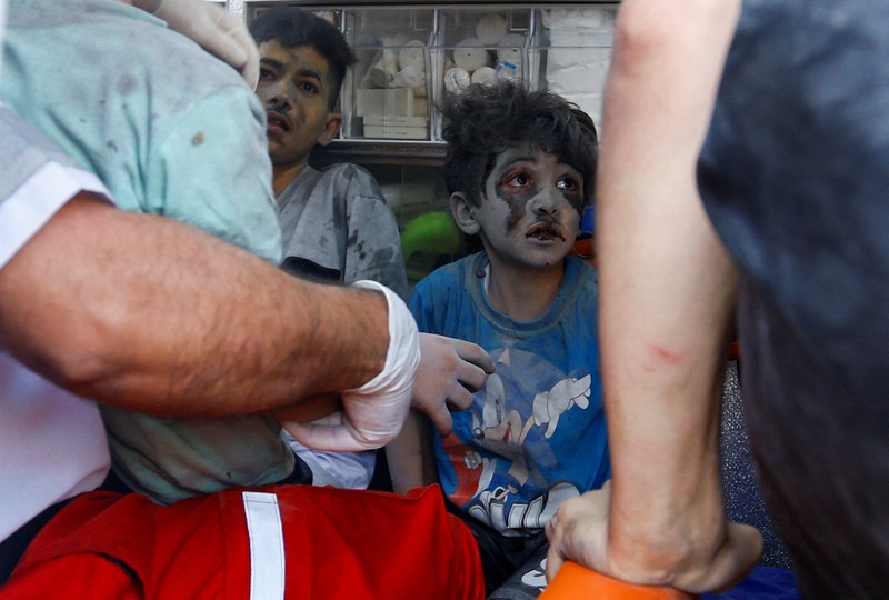 Smoke billows following Israeli strikes in Gaza City, October 11, 2023. REUTERS/Saleh Salem