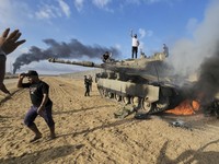 Hamas Menggila, Roket Bombardir Tel Aviv Israel