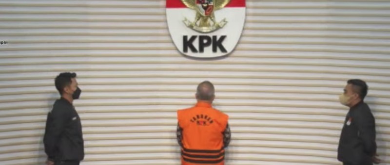 Konferensi pers penahanan tersangka terkait dugaan dan penerimaan gratifikasi di lingkungan Kementereian Pertanian di Gedung Merah Putih KPK, Rabu (11/10/2023). (YouTube/KPK RI) Konferensi pers penahanan tersangka terkait dugaan dan penerimaan gratifikasi di lingkungan Kementereian Pertanian di Gedung Merah Putih KPK, Rabu (11/10/2023). (YouTube/KPK RI)