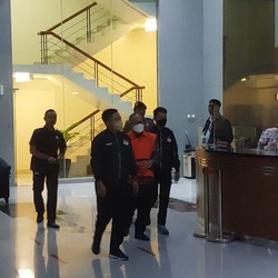 KPK Tetapkan Sekjen Kementan Tersangka, Langsung Ditahan