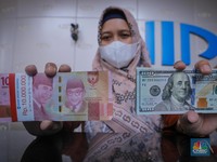 Rupiah Melemah ke Rp15.780/US$, Sentuh Level Terendah Dalam Dua Bulan