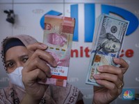 Situasi AS dan Global Tak Mendukung, Rupiah Melorot