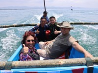 Akrab! Susi Makin Erat dengan Prabowo di Pangandaran