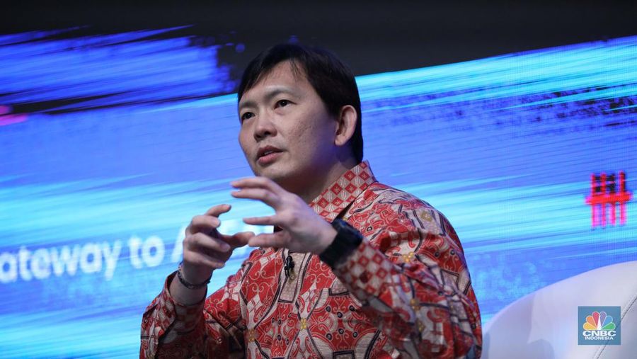 Terence Koh, Managing Director and Head, Telecom, Media & Technology, Sector Solutions Group, UOB. (CNBC Indonesia/Tri Susilo)
