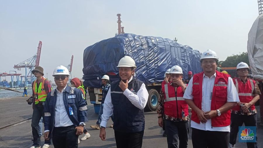Beras Impor tiba di Pelabuhan Tanjung Priok, Jakarta. (CNBC Indonesia/Ferry Sandi)
