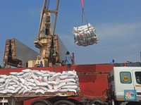 24.000 Ton Beras Impor Asal Vietnam Masuk Jakarta