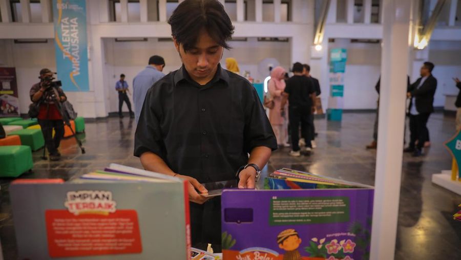Foto: Ilustrasi pelaku UMKM. (CNBC Indonesia/Faisal Rahman)