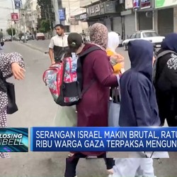Serangan Israel Brutal, Ratusan Ribu Warga Gaza Mengungsi