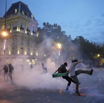 Prancis Chaos, Demo Pro Palestina Ditembak Gas Air Mata
