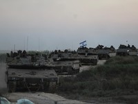 Serang Jalur Darat, Tank-Tank Israel Dekati Perbatasan Gaza