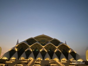 Jadwal Sholat Kota Bandung Hari Ini, Selasa 17 Desember 2024