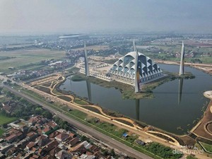 Balita Tewas Tenggelam di Kolam Air Mancur Masjid Al Jabbar Bandung