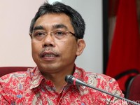 Ketua Fraksi PDIP DPRD DKI Gembong Warsono Meninggal