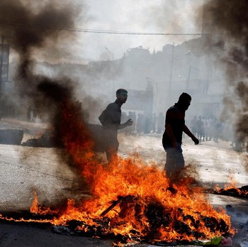 Konflik Hamas Memanas, Tank Israel Serang Gaza Habis-Habisan