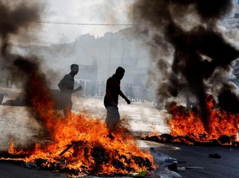 Konflik Hamas Memanas, Tank Israel Serang Gaza Habis-Habisan