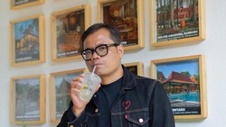 Video: Arie Kriting-Soleh Solihun Singgung Soal Dinasti di Synchronize Fest